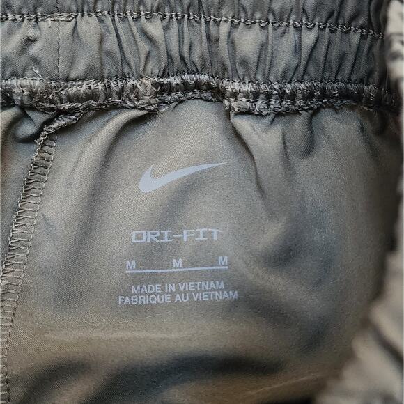 Nike Girls' Dri-Fit One Woven Training Pants - Picture 2 of 7